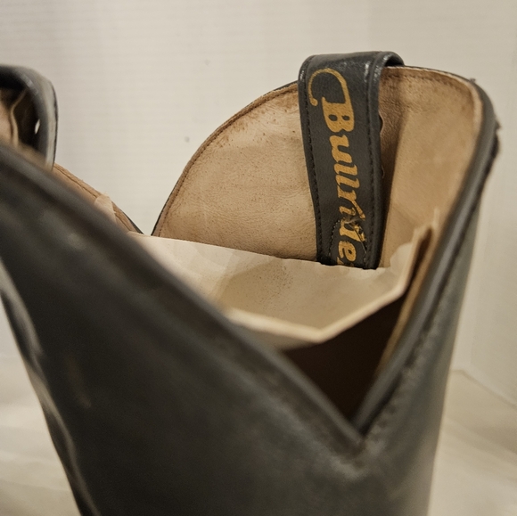 Gray Leather Roper Style Boot with Rounded Toe - Picture 5 of 8